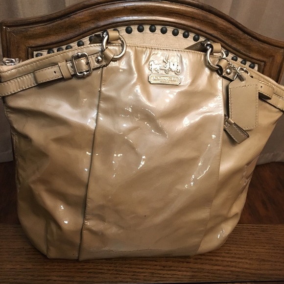 beige patent leather purse